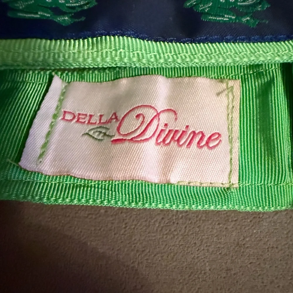 Della Divine- Frog Embroidered Ribbon D-Ring Belt, 24 inch, Navy/Green